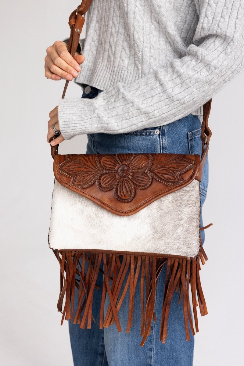 Dakota Fringes - Leather & Cowhide Crossbody - Mama Ponchos