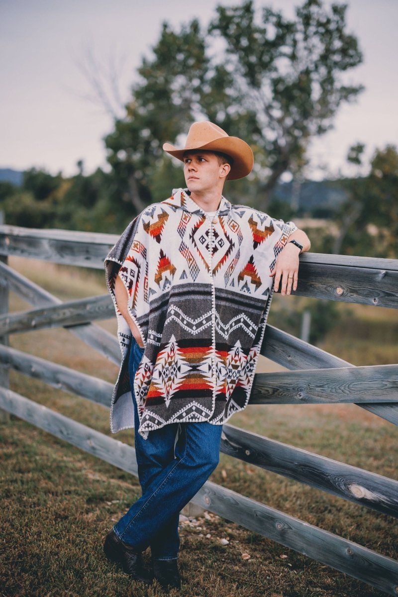 Inti – Handmade & Reversible Poncho for Men and Women (Hooded) - Mama Ponchos LLC