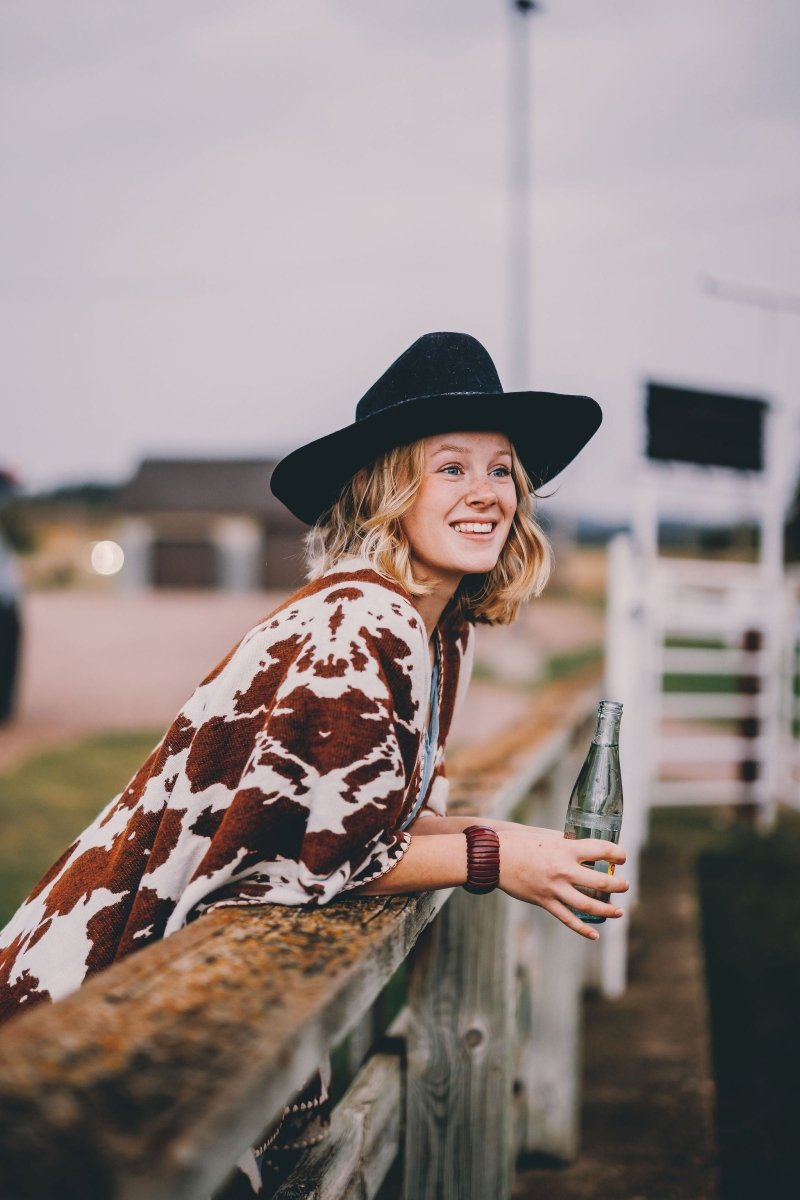 Poncho Rodeo – Reversible Handmade Unisex Poncho - Mama Poncho LLC