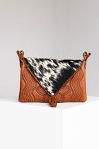 Rabba - Handmade Purse Carved with Cowhide - Mama Ponchos